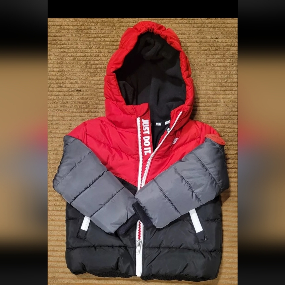 Nike Toddler Puffer Jacket Size 2T Red & Black Full Zip Hooded Just Do It